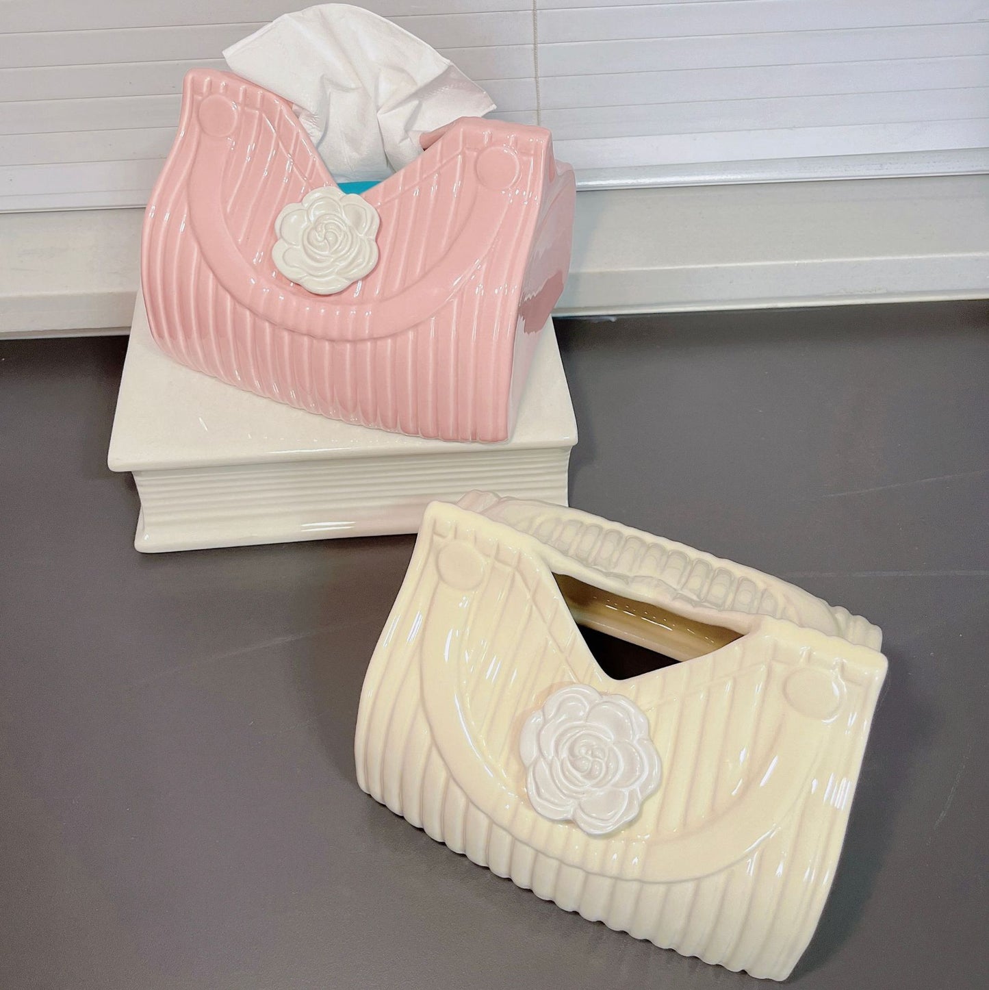 Luxury camellia ceramic tissue box home high value ornaments