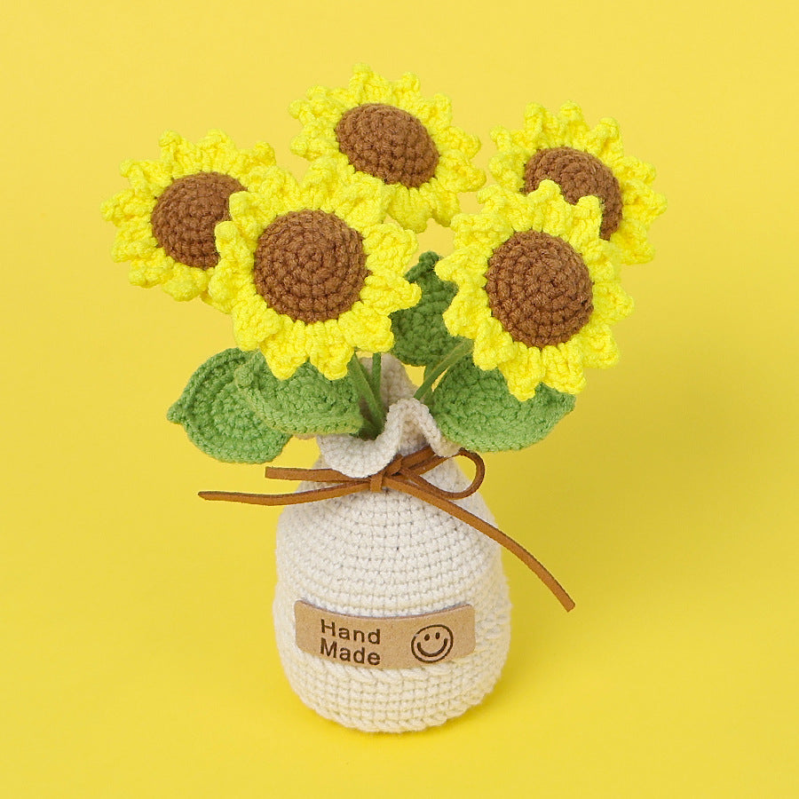 Crocheted potted plant 018