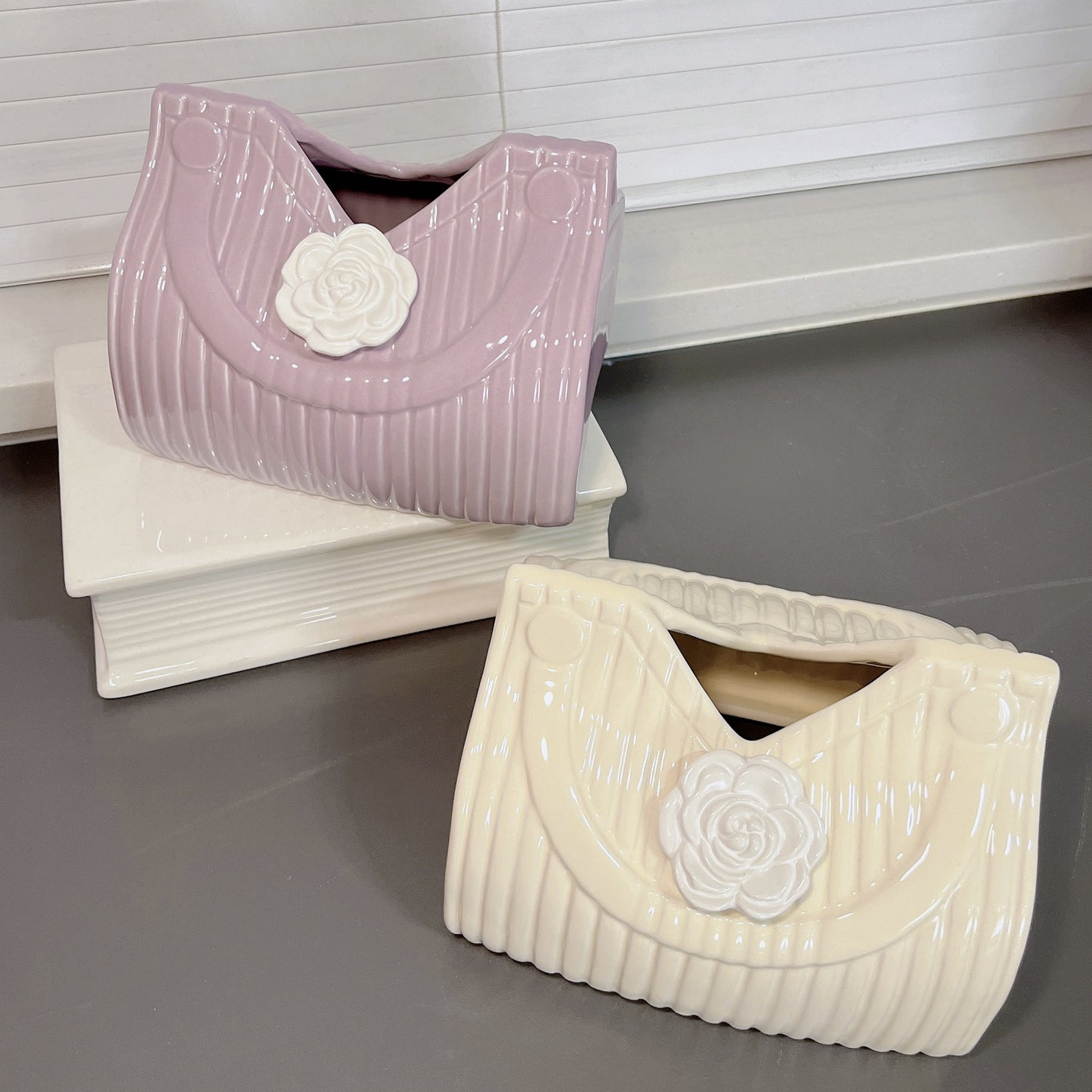 Luxury camellia ceramic tissue box home high value ornaments