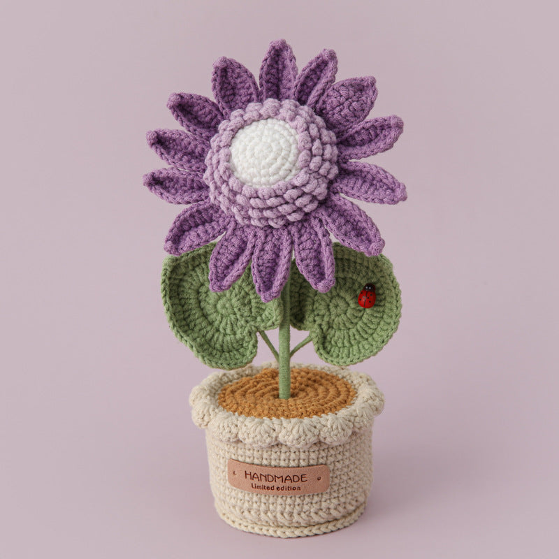 Crocheted potted plant 043