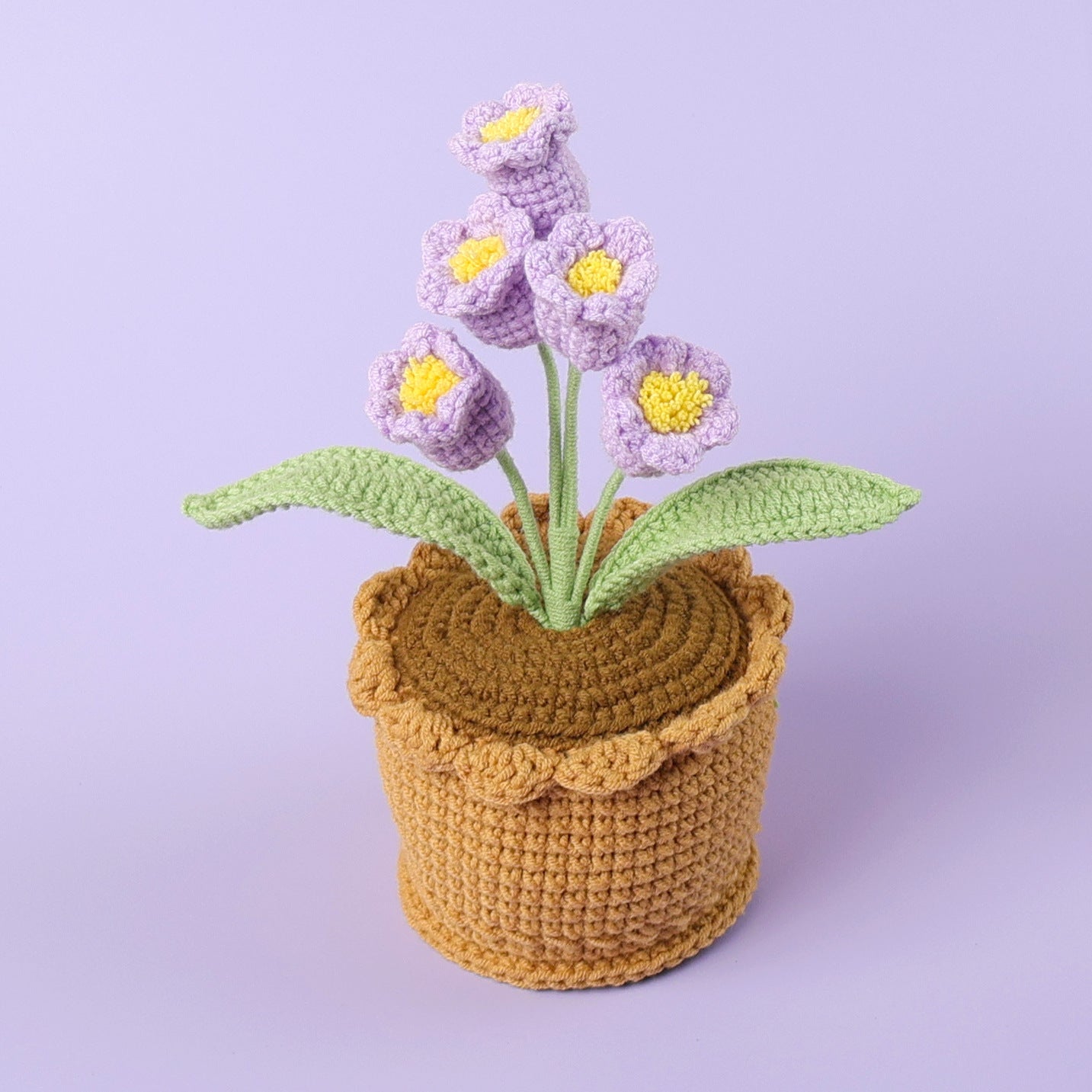 Crocheted potted plant 010