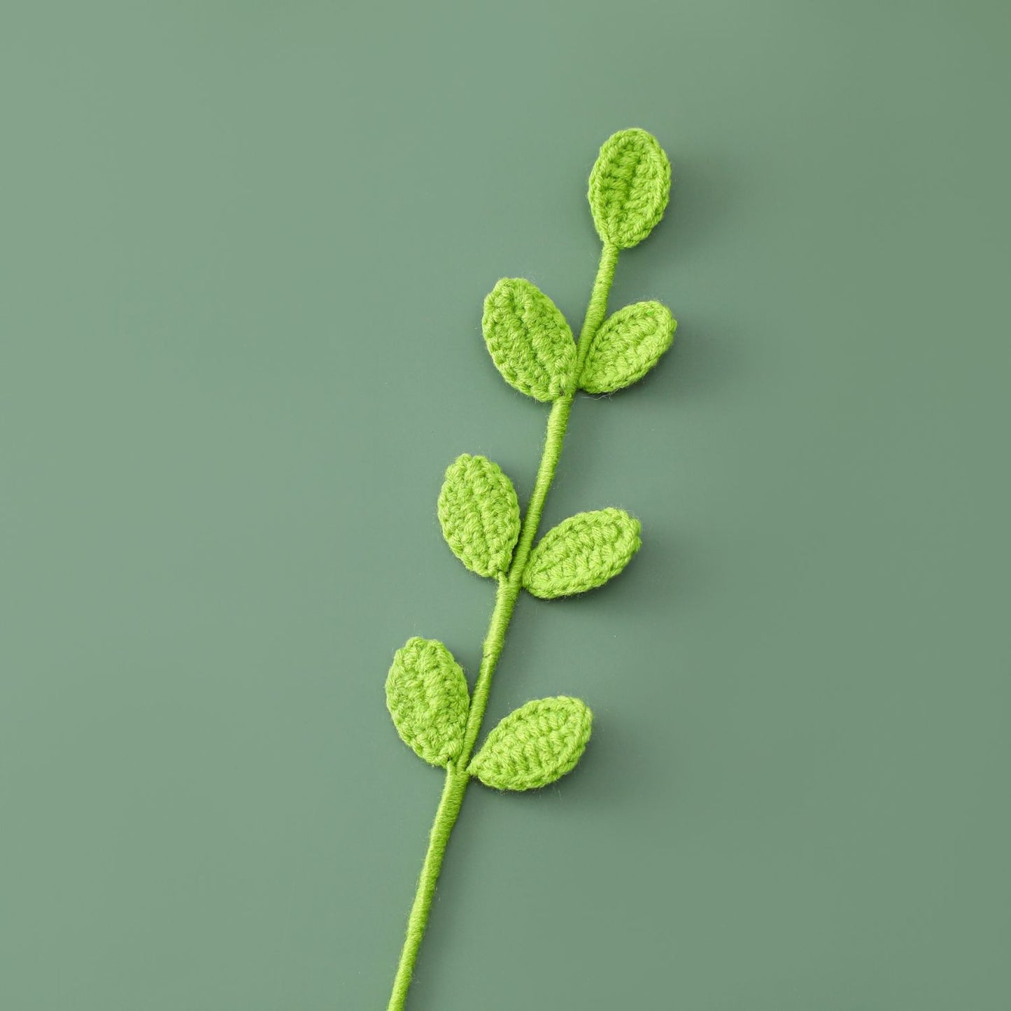 Bouquet accessories wool knitting 7 leaves