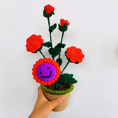 Crocheted potted plant 025
