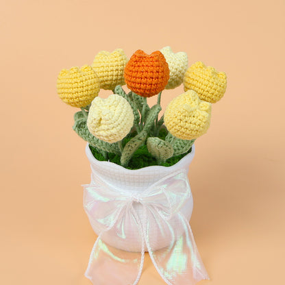 Crocheted potted plant 030