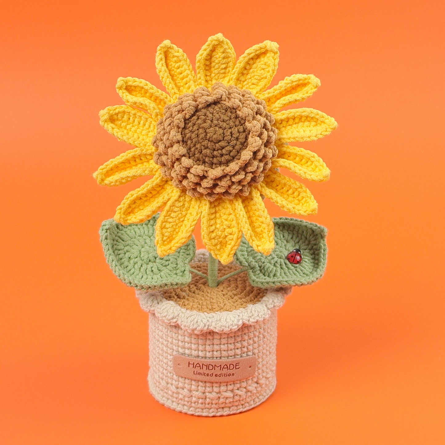 Crocheted potted plant 022