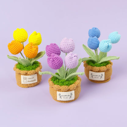 Crocheted potted plant 014