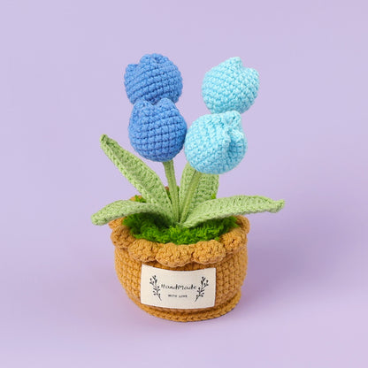 Crocheted potted plant 014
