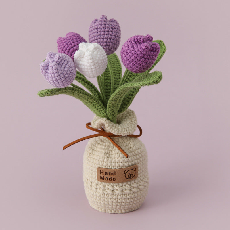 Crocheted potted plant 042
