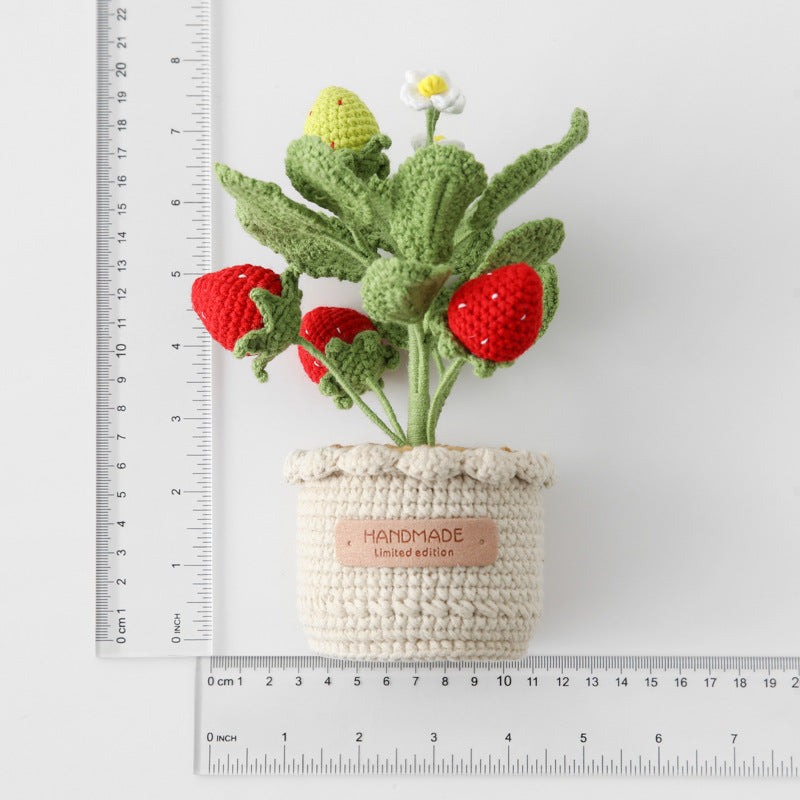 Crocheted potted plant 039
