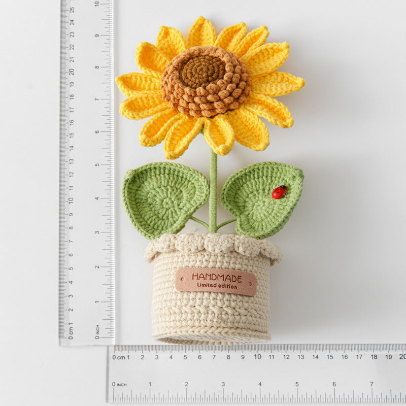 Crocheted potted plant 043