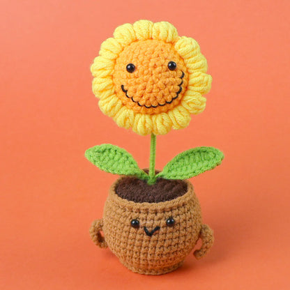 Crocheted potted plant 013