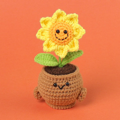 Crocheted potted plant 013