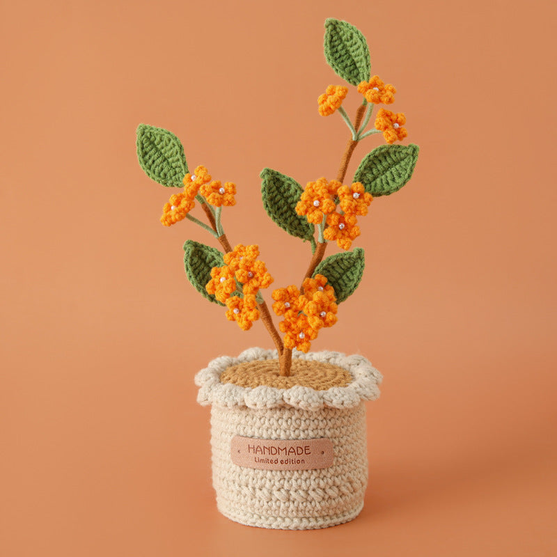 Crocheted potted plant 041