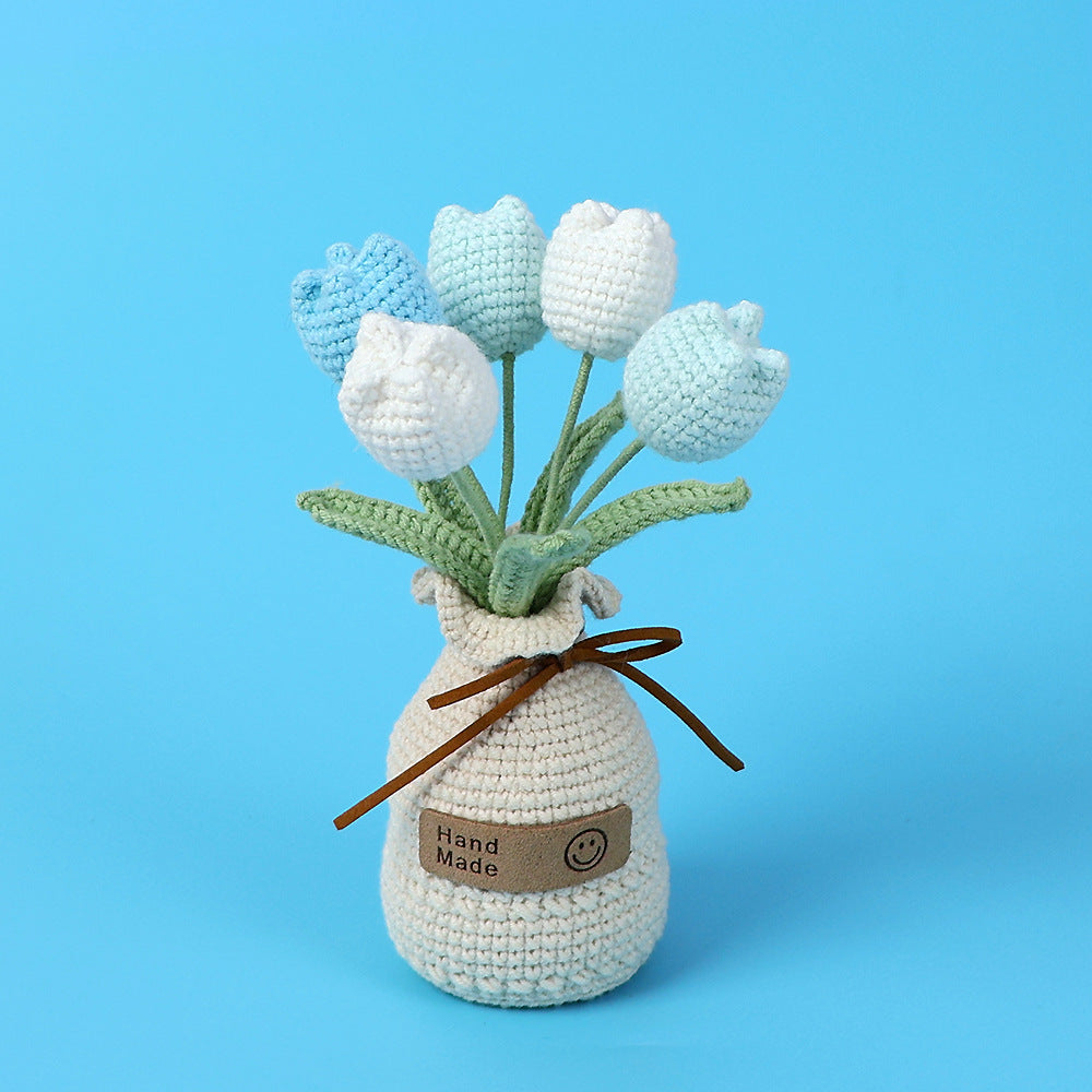 Crocheted potted plant 034