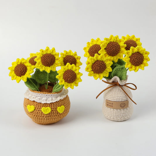 Crocheted potted plant 018