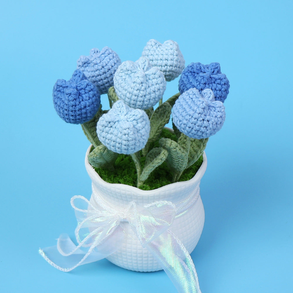 Crocheted potted plant 030