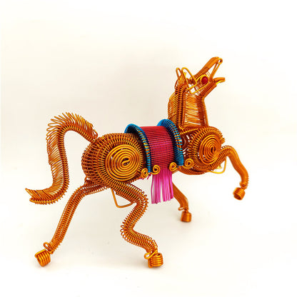 [Horse Model] Handmade Aluminum Wire Horse Model Golden Horse Ornament Aluminum Wire Crafts