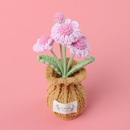 Crocheted potted plant 015