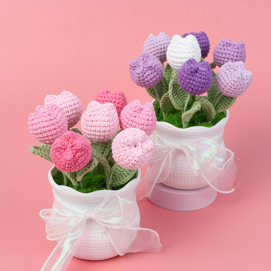 Crocheted potted plant 030