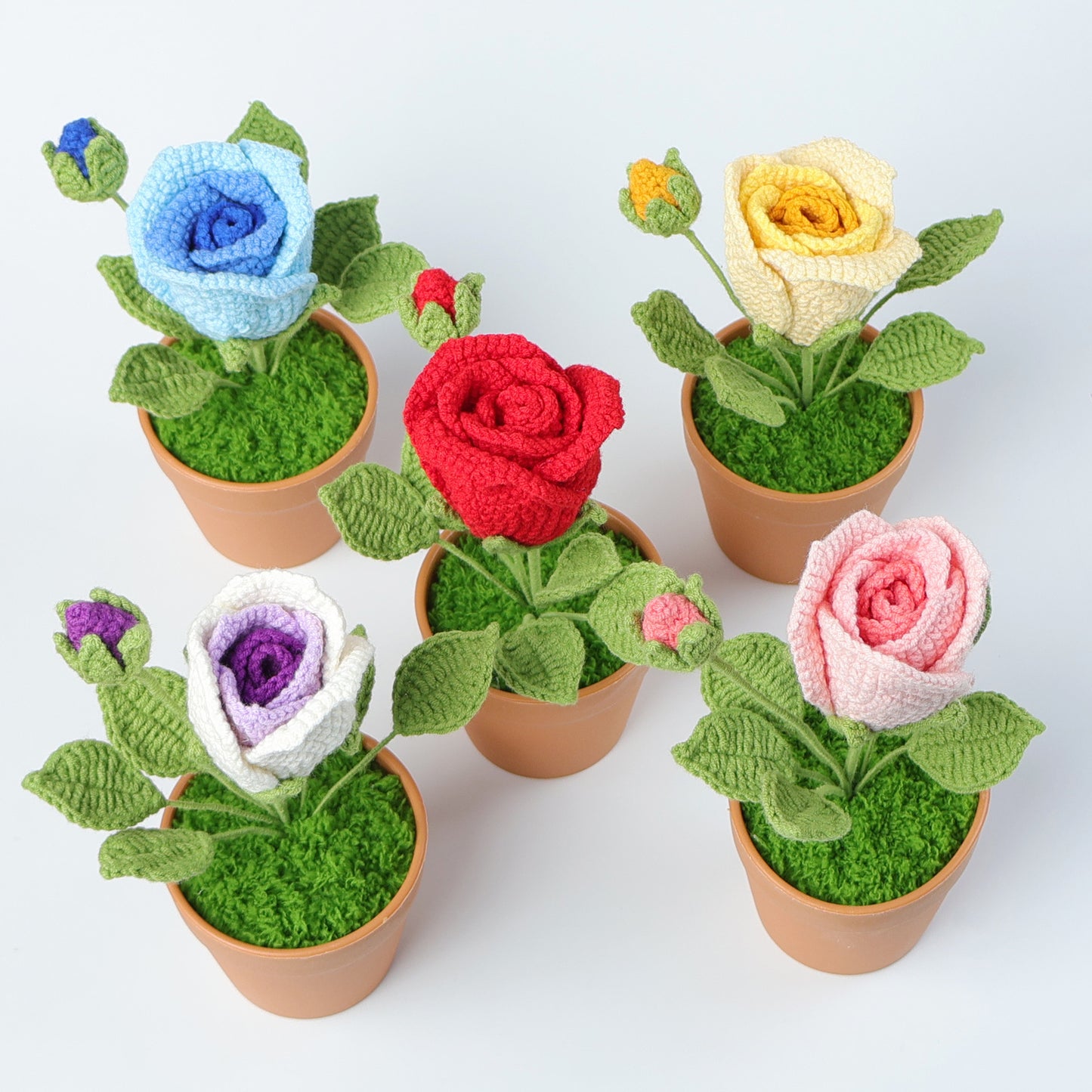 Crocheted potted plant 038
