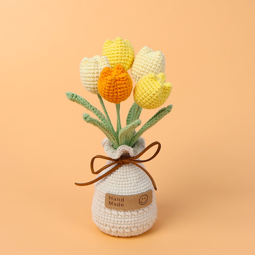 Crocheted potted plant 034