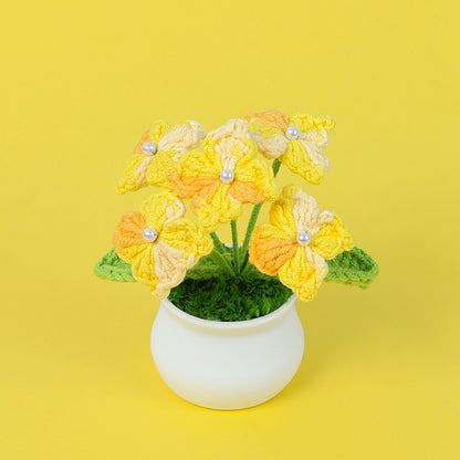 Crocheted potted plant 006