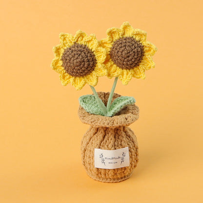 Crocheted potted plant 015