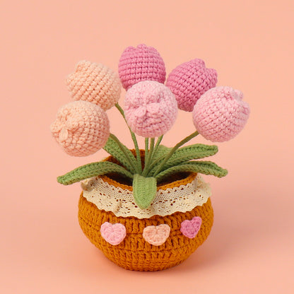 Crocheted potted plant 032
