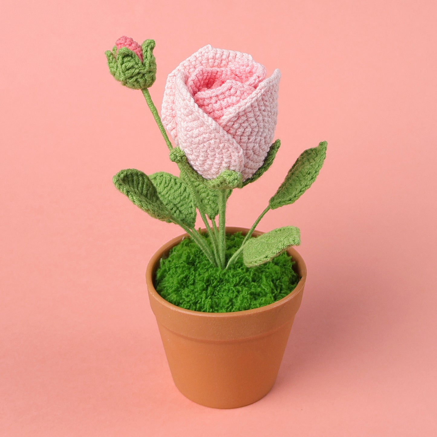 Crocheted potted plant 038