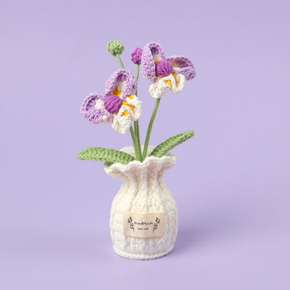 Crocheted potted plant 016