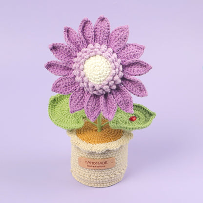 Crocheted potted plant 022