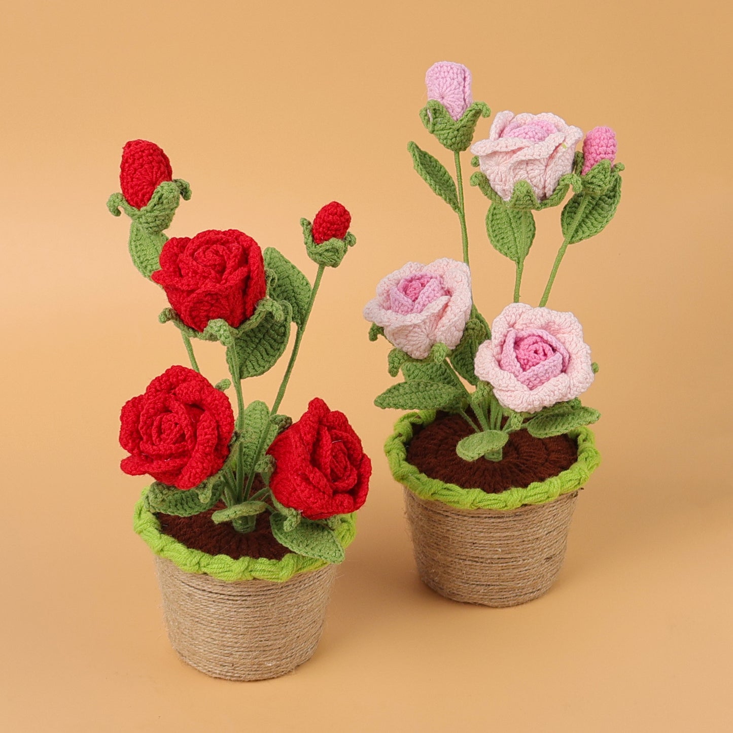 Crocheted potted plant 003
