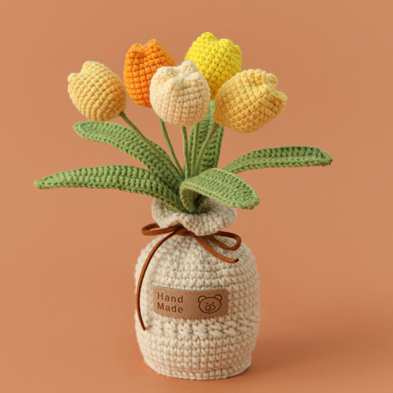 Crocheted potted plant 042