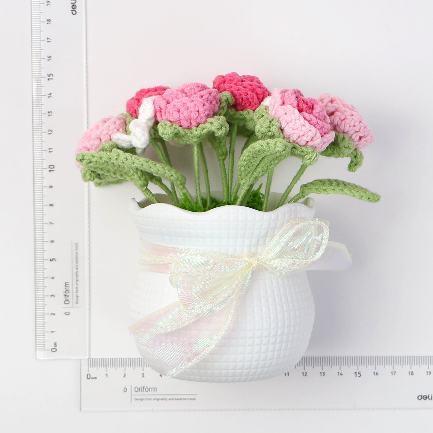 Crocheted potted plant 029