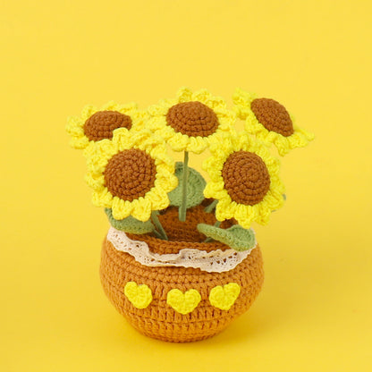 Crocheted potted plant 032