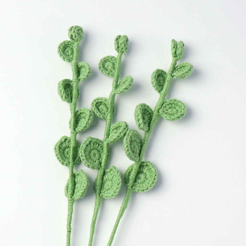 Crocheted 7-leaf eucalyptus leaves