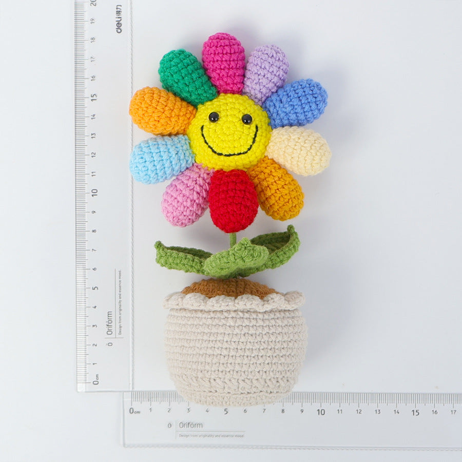 Hand-crocheted 10-color sunflower potted plant with smiling face