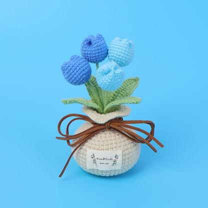 Crocheted potted plant 031