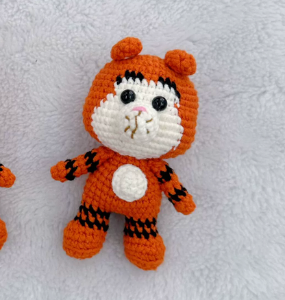 Crocheted Pendants & Ornaments 030