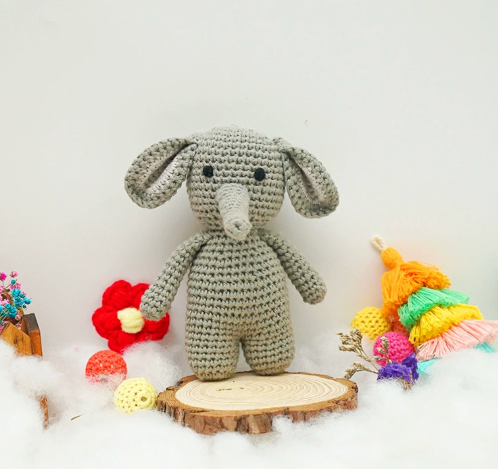 Crocheted Pendants & Ornaments 039