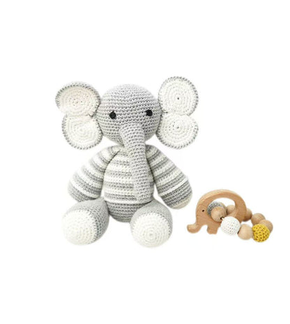Crocheted Pendants & Ornaments 037